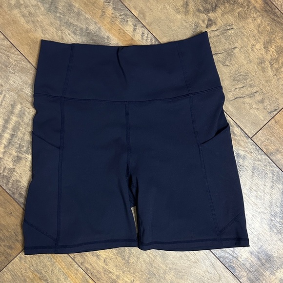 FABLETICS Deep NavyOasis PureLuxe High-Waist 6” Shorts with Pockets, Size S, EUC - Picture 3 of 6